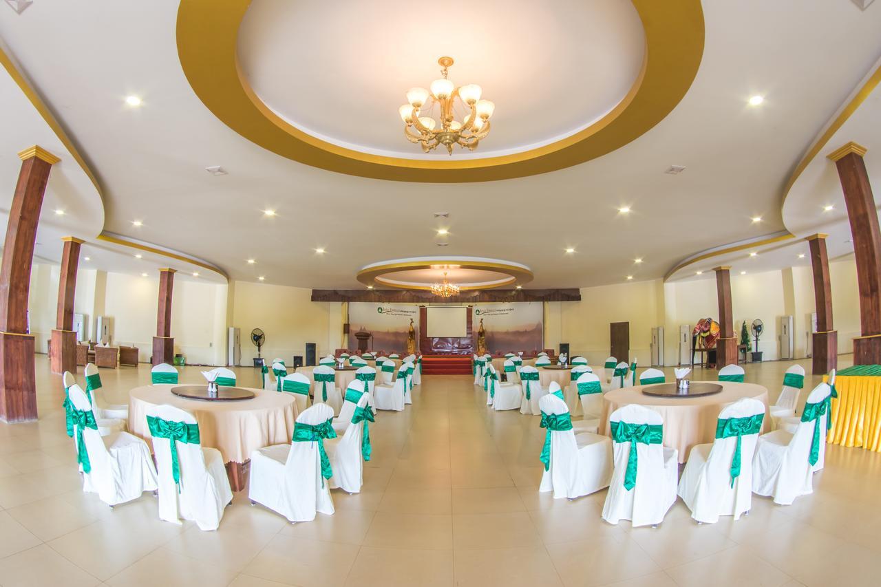 Royal Emerald River View Resort Bagan Exterior photo